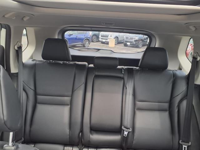 Photo of 2022 White Nissan Rogue
