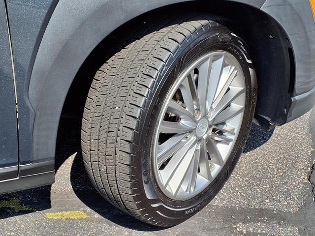 Photo of 2020 Thunder Gray Hyundai KONA