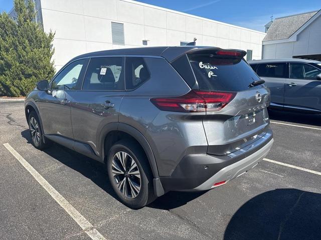Photo of 2023 Gun Metallic Nissan Rogue