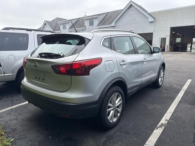 Photo of 2019 Brilliant Silver Metallic Nissan Rogue Sport