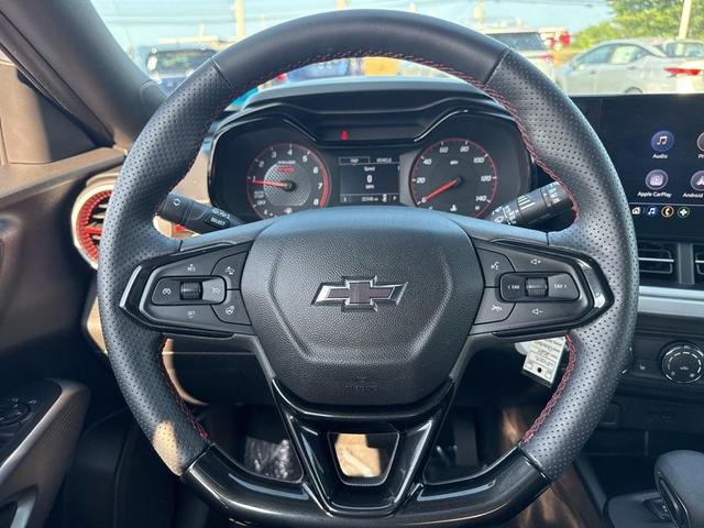 Photo of 2024 Summit White Chevrolet Trax