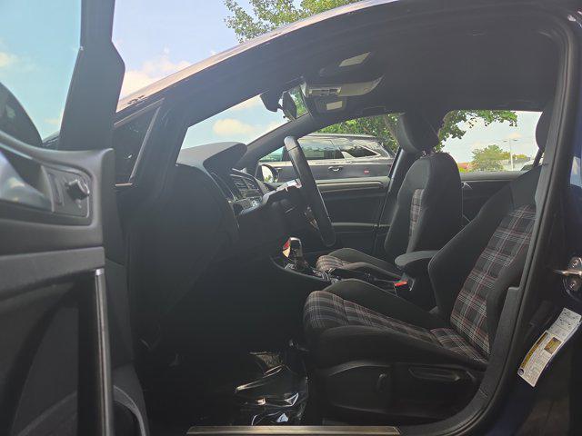 Photo of 2019 Night Blue Metallic Volkswagen Golf GTI