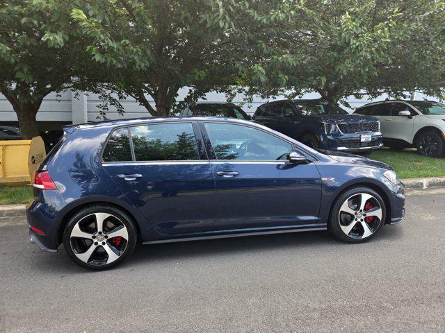 Photo of 2019 Night Blue Metallic Volkswagen Golf GTI