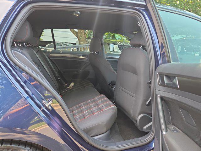 Photo of 2019 Night Blue Metallic Volkswagen Golf GTI