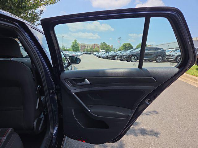 Photo of 2019 Night Blue Metallic Volkswagen Golf GTI