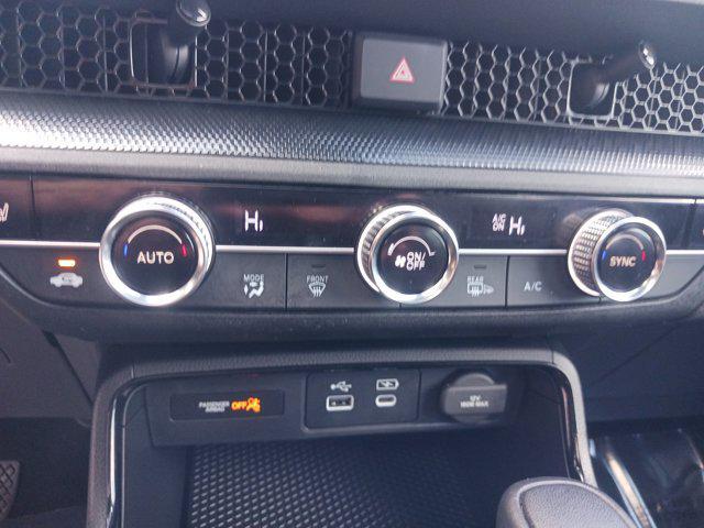 Photo of 2023 Platinum White Pearl Honda CR-V Hybrid