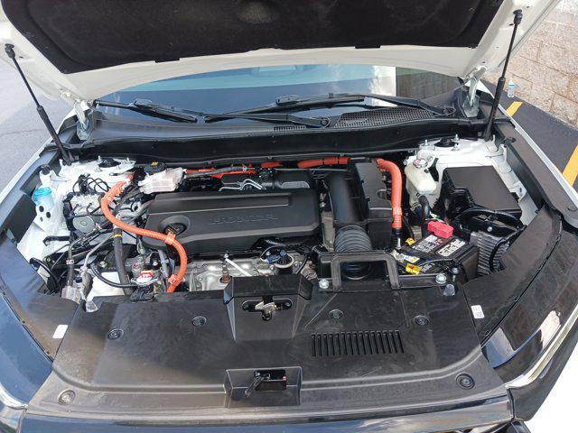 Photo of 2023 Platinum White Pearl Honda CR-V Hybrid