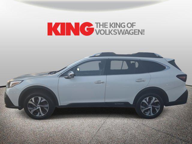 Photo of 2022 Crystal White Pearl Subaru Outback