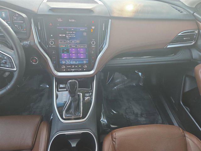 Photo of 2022 Crystal White Pearl Subaru Outback
