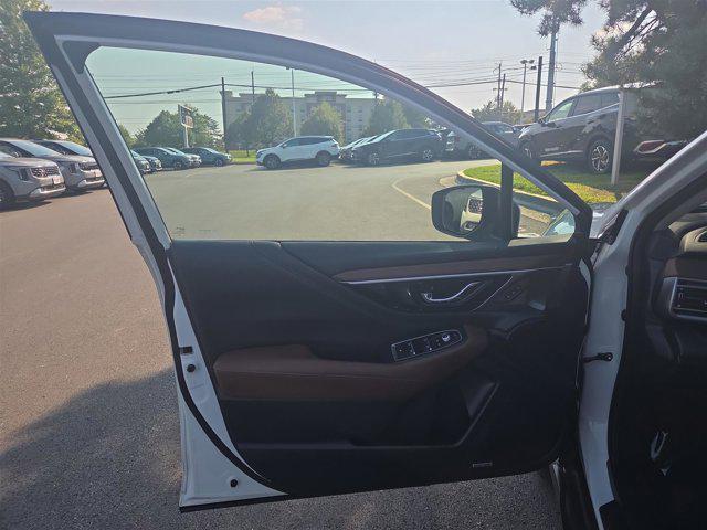 Photo of 2022 Crystal White Pearl Subaru Outback
