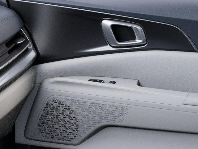 Photo of 2026 White Kia Carnival Hybrid