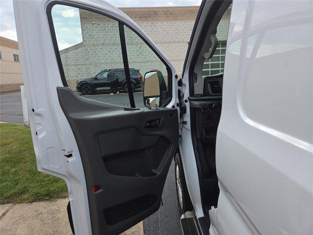 Photo of 2024 Oxford White Ford Transit-250