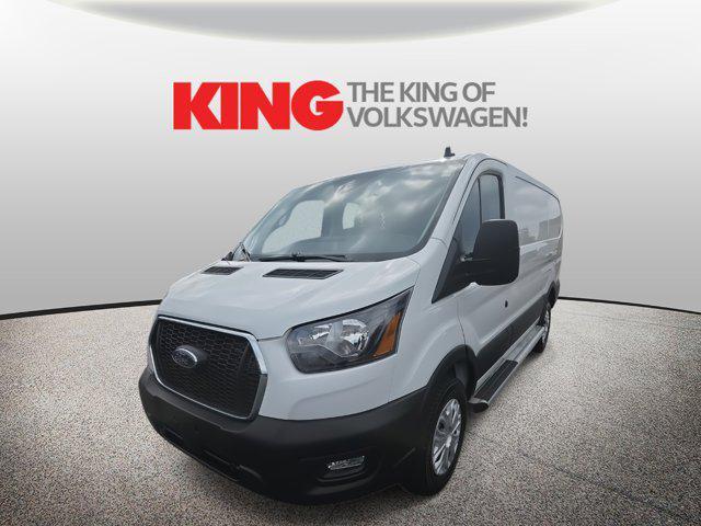 Photo of 2024 Oxford White Ford Transit-250