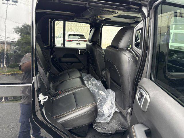 Photo of 2023 Black Clearcoat Jeep Gladiator