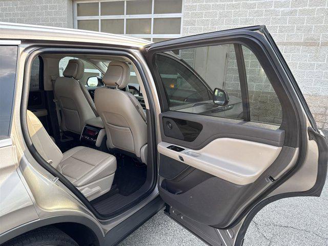 Photo of 2020 Iced Mocha Metallic Premium Colorant Lincoln Aviator
