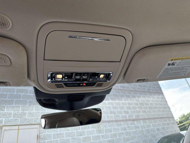 Photo of 2020 Iced Mocha Metallic Premium Colorant Lincoln Aviator