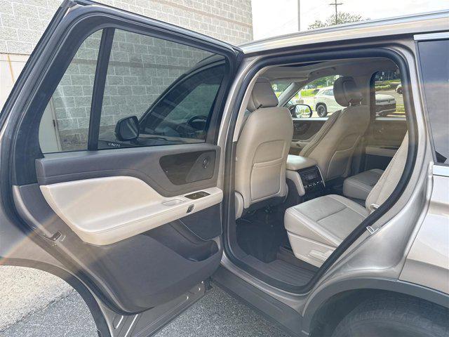 Photo of 2020 Iced Mocha Metallic Premium Colorant Lincoln Aviator