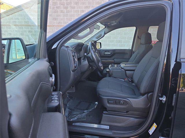 Photo of 2021 Black Chevrolet Silverado 1500