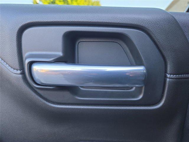 Photo of 2021 Black Chevrolet Silverado 1500