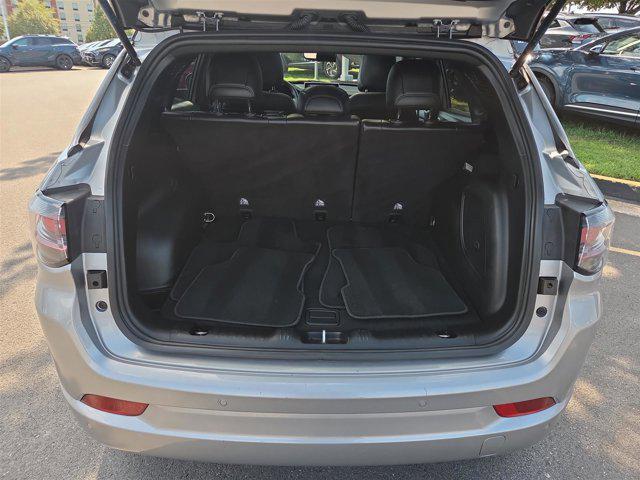 Photo of 2022 Billet Silver Metallic Clearcoat Jeep Compass