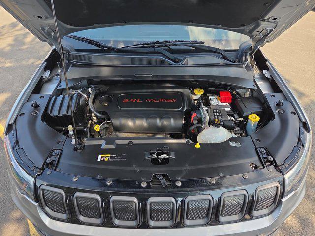 Photo of 2022 Billet Silver Metallic Clearcoat Jeep Compass