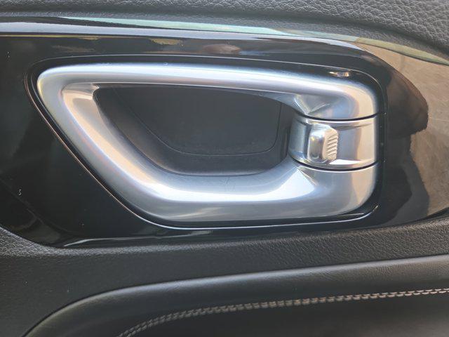 Photo of 2022 Billet Silver Metallic Clearcoat Jeep Compass