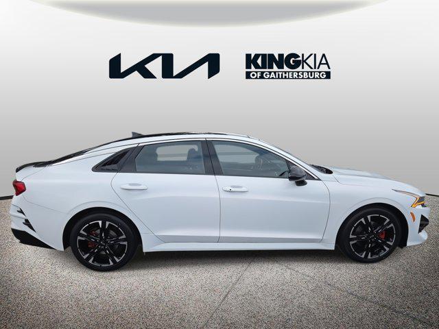 Photo of 2021 Glacial White Pearl Kia K5