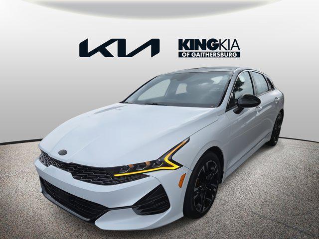 Photo of 2021 Glacial White Pearl Kia K5