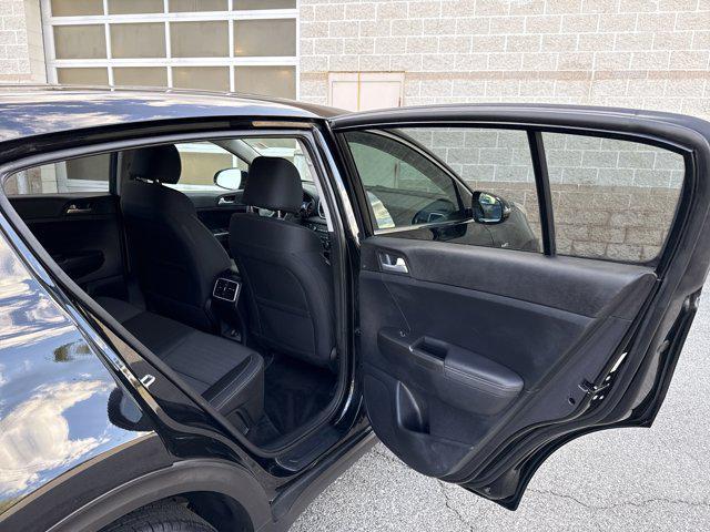 Photo of 2022 Black Cherry Kia Sportage