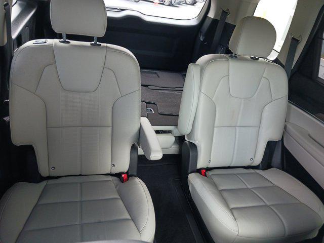 Photo of 2022 Gravity Grey Kia Telluride