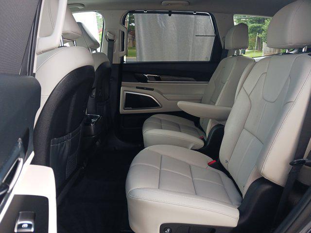 Photo of 2022 Gravity Grey Kia Telluride