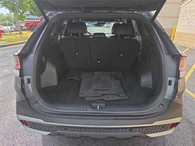 Photo of 2023 Gravity Gray Kia Sportage