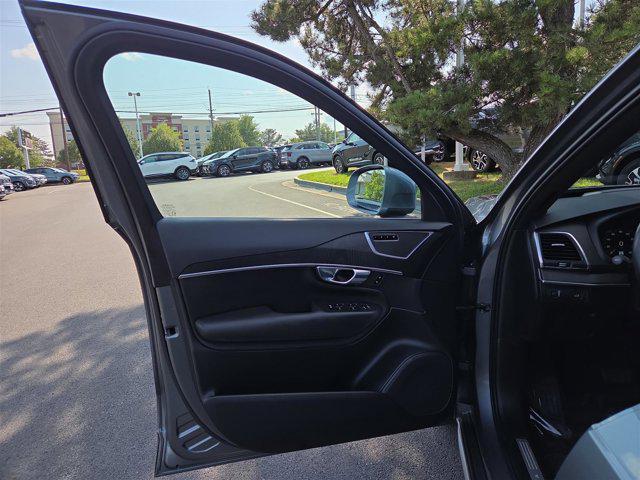 Photo of 2020 Osmium Gray Metallic Volvo XC90