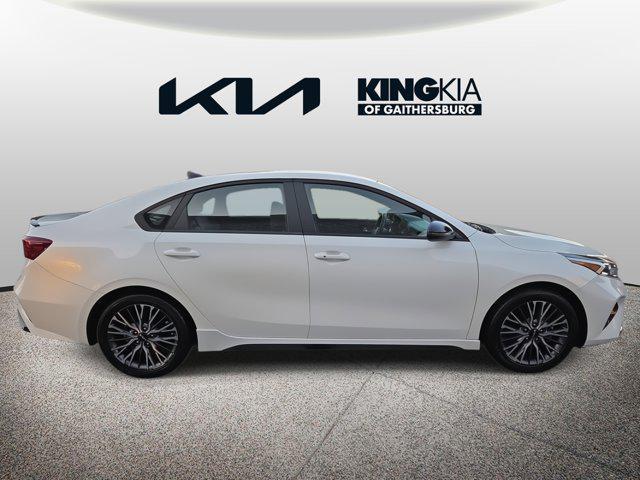 Photo of 2022 Snow White Pearl Kia Forte