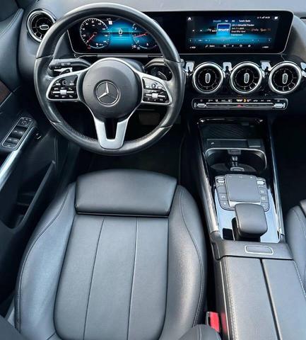 Photo of 2021 Black Mercedes-Benz GLA 250