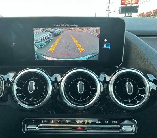 Photo of 2021 Black Mercedes-Benz GLA 250