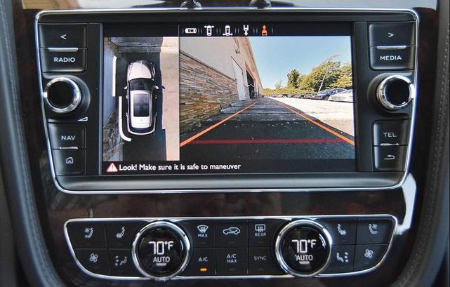 Photo of 2019 Hallmark Metallic Bentley Bentayga