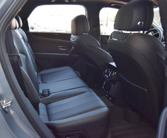 Photo of 2019 Hallmark Metallic Bentley Bentayga