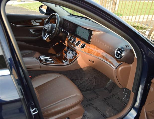 Photo of 2020 Lunar Blue Metallic Mercedes-Benz E-Class