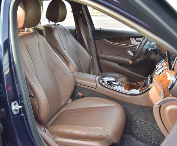 Photo of 2020 Lunar Blue Metallic Mercedes-Benz E-Class