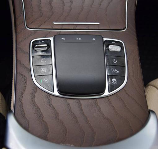 Photo of 2020 White Mercedes-Benz GLC 300