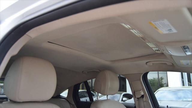 Photo of 2020 White Mercedes-Benz GLC 300