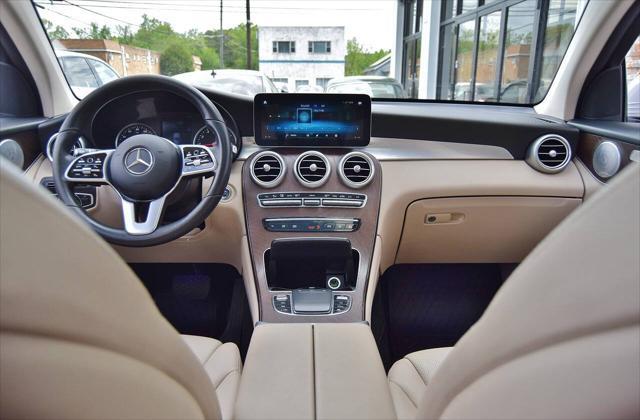 Photo of 2020 White Mercedes-Benz GLC 300