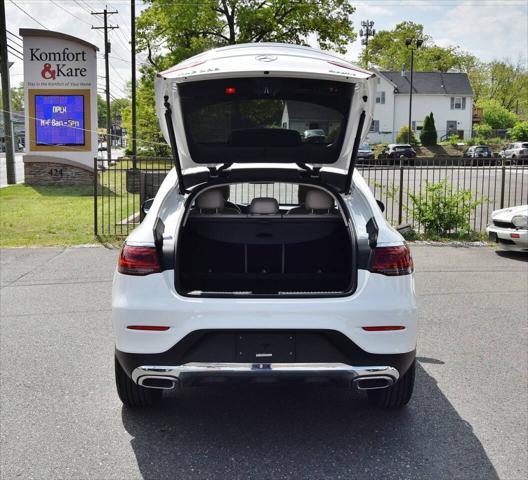 Photo of 2020 White Mercedes-Benz GLC 300