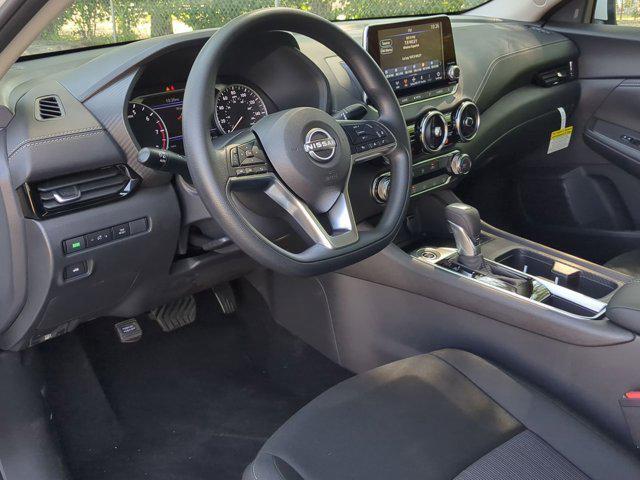 Photo of 2025 Aspen White Tricoat Nissan Sentra