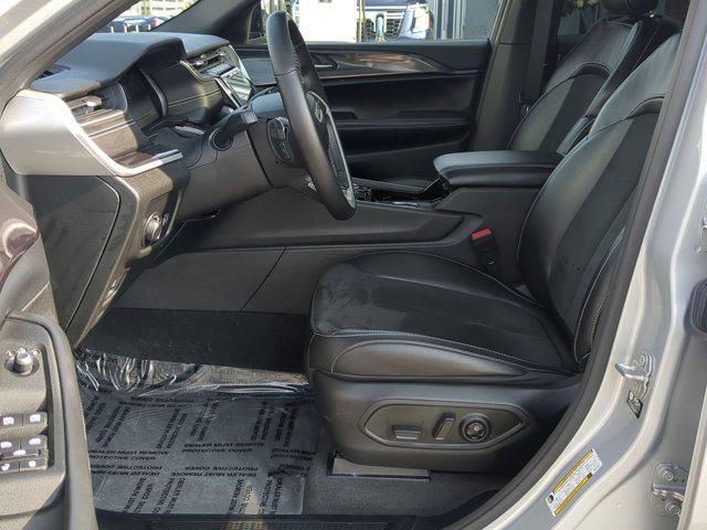 Photo of 2021 Silver Zynith Jeep Grand Cherokee L