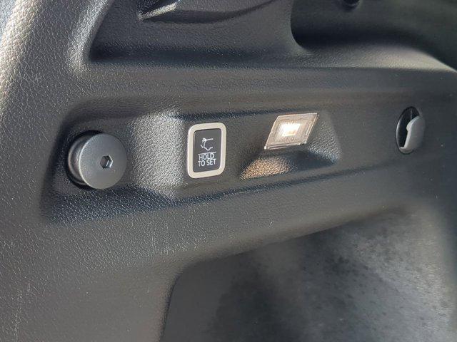 Photo of 2021 Silver Zynith Jeep Grand Cherokee L