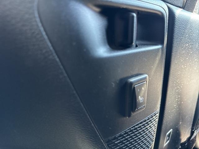 Photo of 2021 Brilliant Black Crystal Pearlcoat Chrysler Pacifica