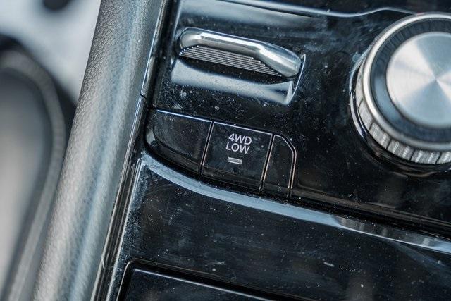 Photo of 2023 Diamond Black Jeep Grand Cherokee