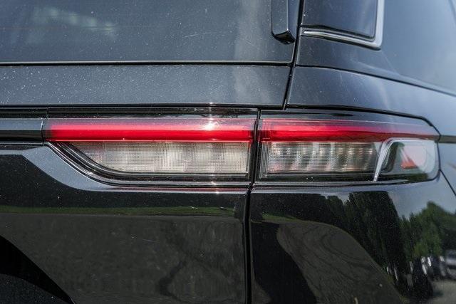 Photo of 2023 Diamond Black Jeep Grand Cherokee